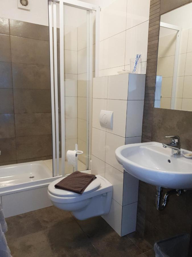Ferienzimmer Ellisee, Kontaktloser Check-In FDH Kültér fotó